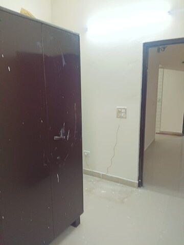 Furnished Amenities in 2 BHK Independent House at RWA Apartments, Sector 31 – for Rent