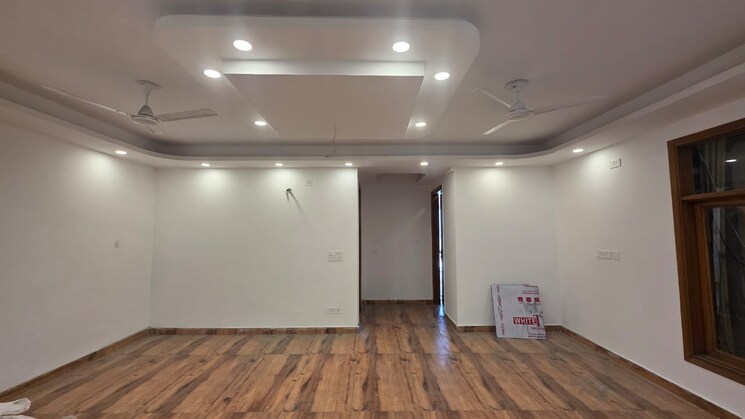 Room, saket 3 Bedroom 1200 Sq.Ft. Builder Floor In Saket Delhi 9550049