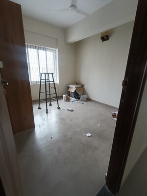 Room in 3 BHK Apartment at Halasuru – for Rent