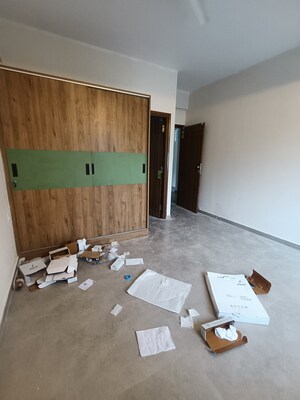 Master Bedroom in 3 BHK Apartment at Halasuru – for Rent