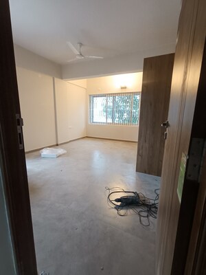 Room in 3 BHK Apartment at Halasuru – for Rent
