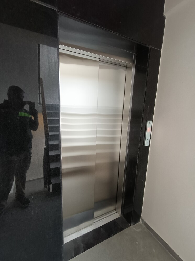 Bathroom, halasuru 3 Bedroom 1750 Sq.Ft. Apartment In Halasuru Bangalore 9550059