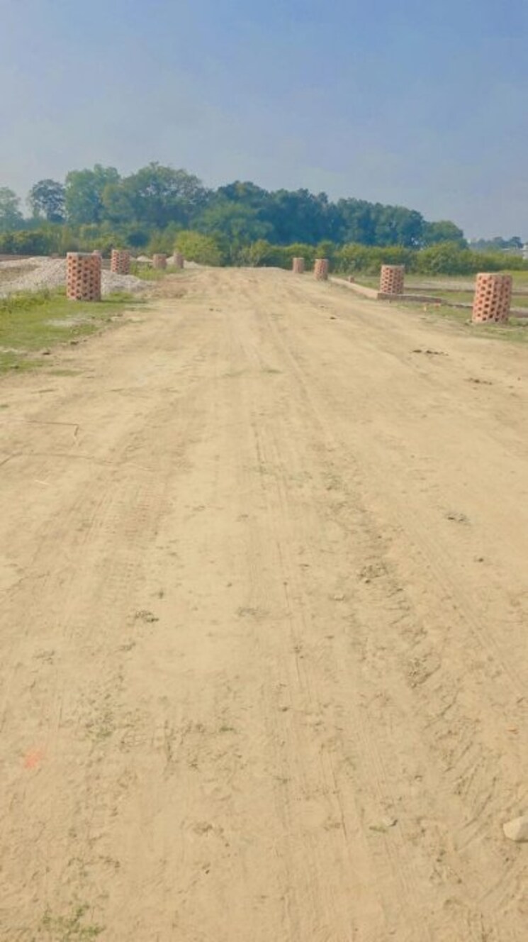 Nearby, krishna-iscon-valley  1000 Sq.Ft. Plot In Gosainganj Lucknow 9550063