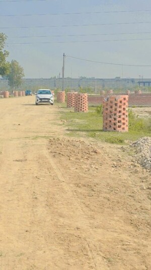   Plot at Krishna Iscon Valley, Gosainganj – for Sale