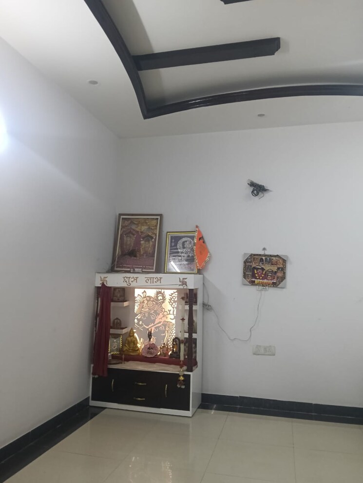 Room, pir machalla 3 Bedroom 1800 Sq.Ft. Apartment In Pir Machalla Zirakpur 9550091