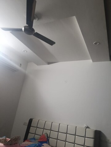 Room in 3 BHK Apartment at Pir Machalla – for Sale