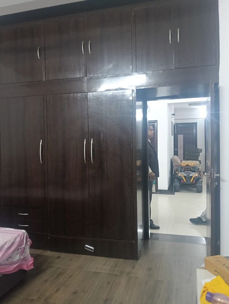 Room, pir machalla 3 Bedroom 1800 Sq.Ft. Apartment In Pir Machalla Zirakpur 9550091