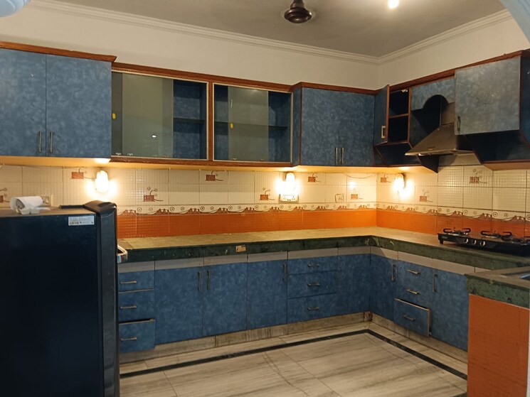 Kitchen, saket 3 Bedroom 1200 Sq.Ft. Builder Floor In Saket Delhi 9550107