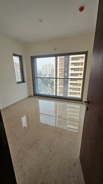 Room in 3 BHK Apartment at Pristine Prolife 1, Wakad – for Rent