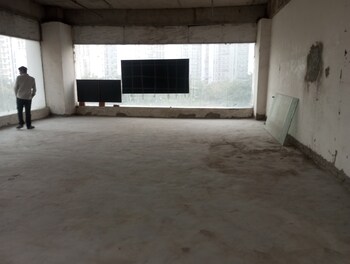 AKG Skyline Plaza