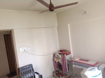 Furnished Amenities in 3 BHK Apartment at Puranik Abitante, Bavdhan – for Rent