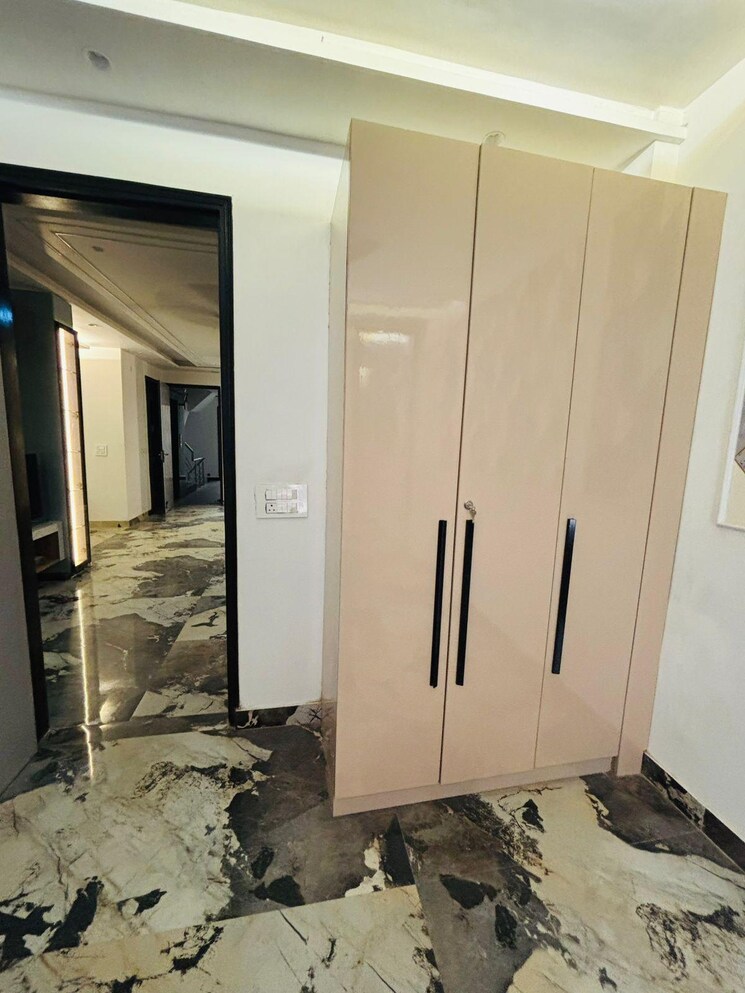 undefined, dwarka mor 3 Bedroom 1000 Sq.Ft. Builder Floor In Dwarka Mor Delhi 9550237