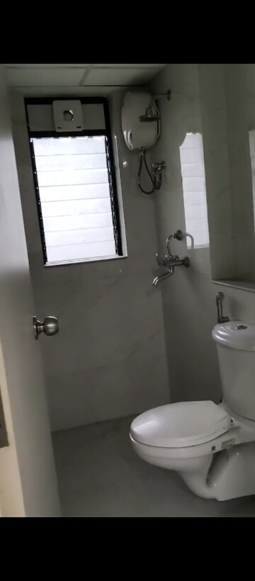 Room in 1 BHK Apartment at Runwal Gardens, Dombivli East – for Rent