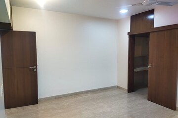 Room in 2 BHK Apartment at Godrej Platinum Mumbai, Vikhroli East – for Rent