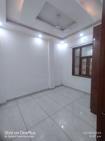 2 BHK Builder Floor For Rent in Dwarka Mor