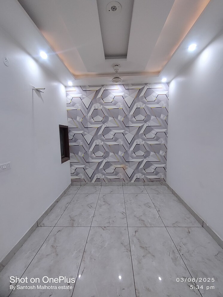 Bathroom, dwarka mor 2 Bedroom 700 Sq.Ft. Builder Floor In Dwarka Mor Delhi 9550259