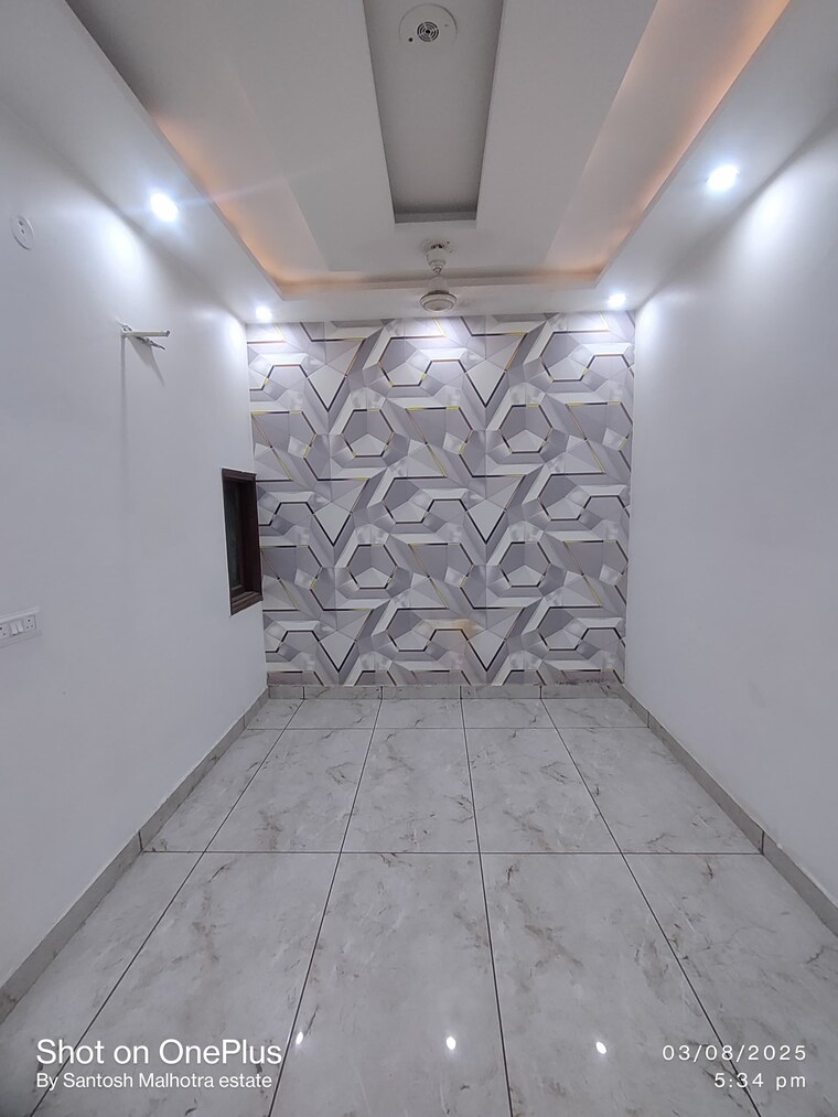 Bathroom, dwarka mor 2 Bedroom 700 Sq.Ft. Builder Floor In Dwarka Mor Delhi 9550259