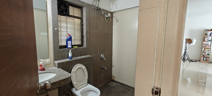 Bathroom, kalpataru-harmony-pune 2 Bedroom 1150 Sq.Ft. Apartment In Wakad Pune 9550286