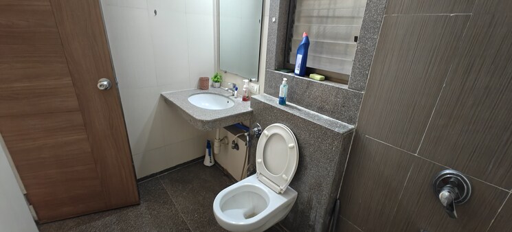 Bathroom, kalpataru-harmony-pune 2 Bedroom 1150 Sq.Ft. Apartment In Wakad Pune 9550286