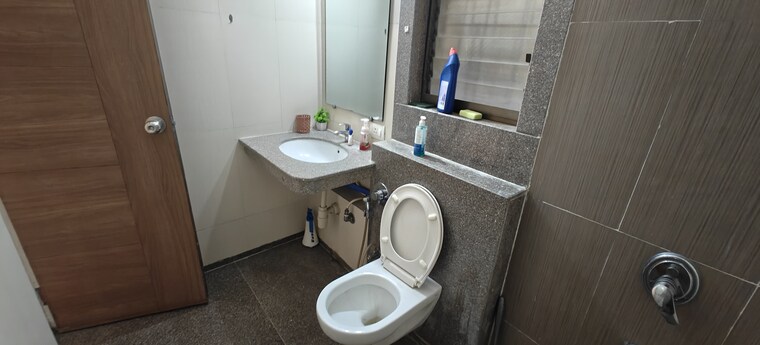 Bathroom, kalpataru-harmony-pune 2 Bedroom 1150 Sq.Ft. Apartment In Wakad Pune 9550286