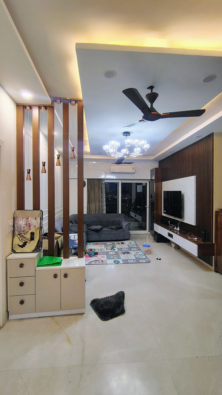 Bedroom, shree-vardhman-victoria 3.5 Bedroom 2200 Sq.Ft. Apartment In Sector 70 Gurgaon 9550302