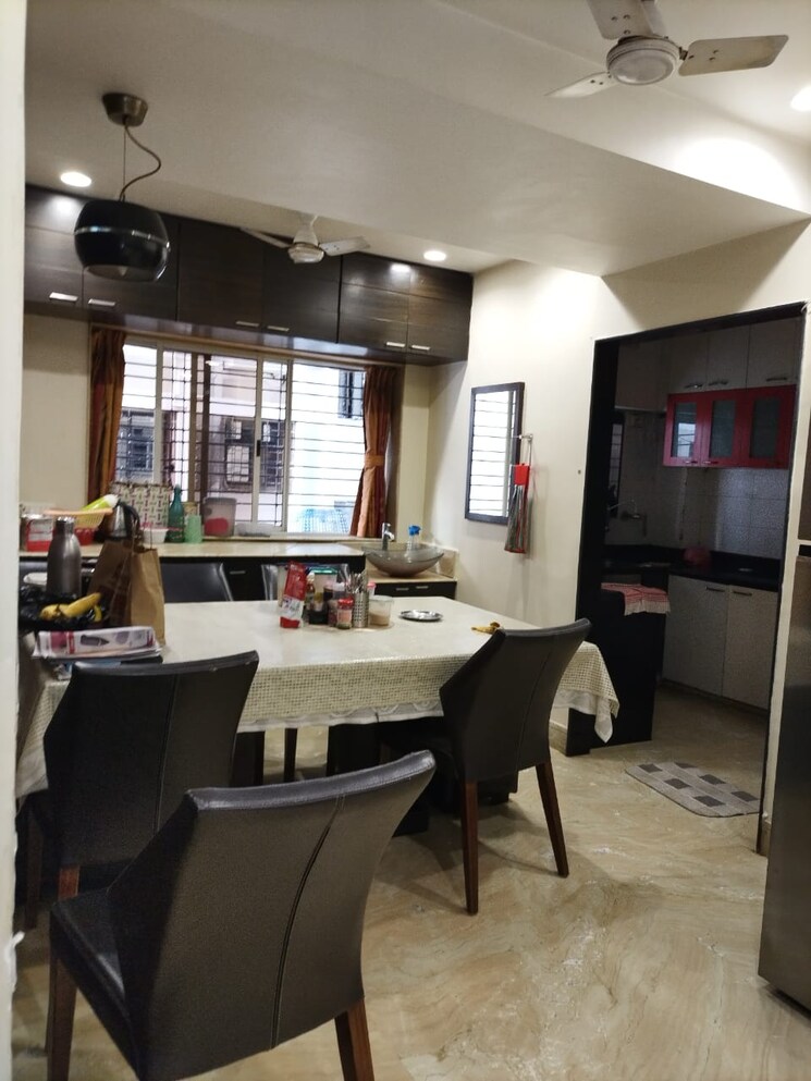Dining area, topsia 5 Bedroom 2200 Sq.Ft. Apartment In Topsia Kolkata 9550267