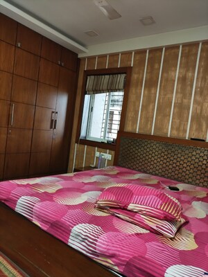 Bedroom in 5 BHK Apartment at Topsia – for Sale