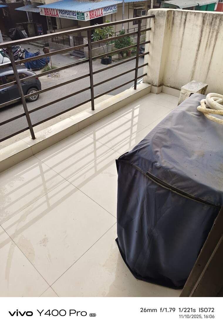 Balcony, dwarka 1 RK 250 Sq.Ft. Apartment In Dwarka Delhi 9550306