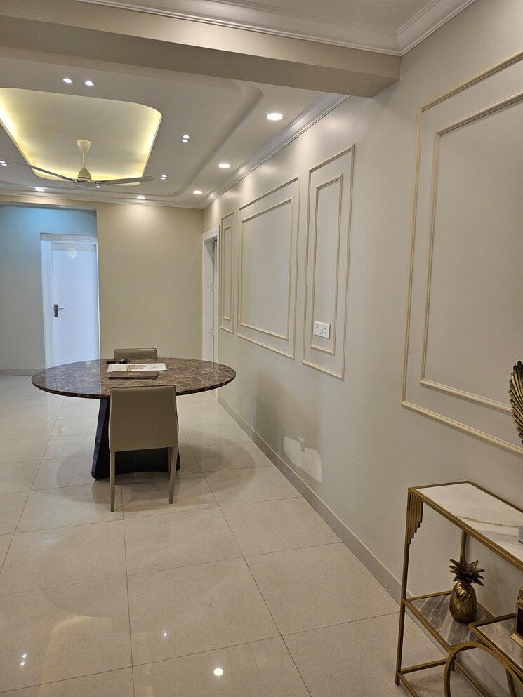 Bathroom, smart-world-gems 3 Bedroom 1423 Sq.Ft. Apartment In Sector 89 Gurgaon 9550304