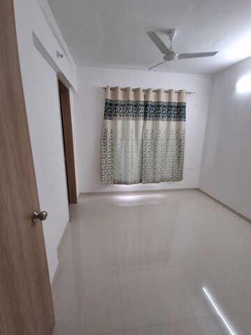 Building Lobby in 3 BHK Apartment at Skyi Songbirds, Bavdhan – for Rent