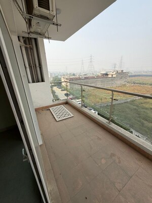 3.5 BHK Apartment For Rent in Shree Vardhman Victoria, Sector 70
