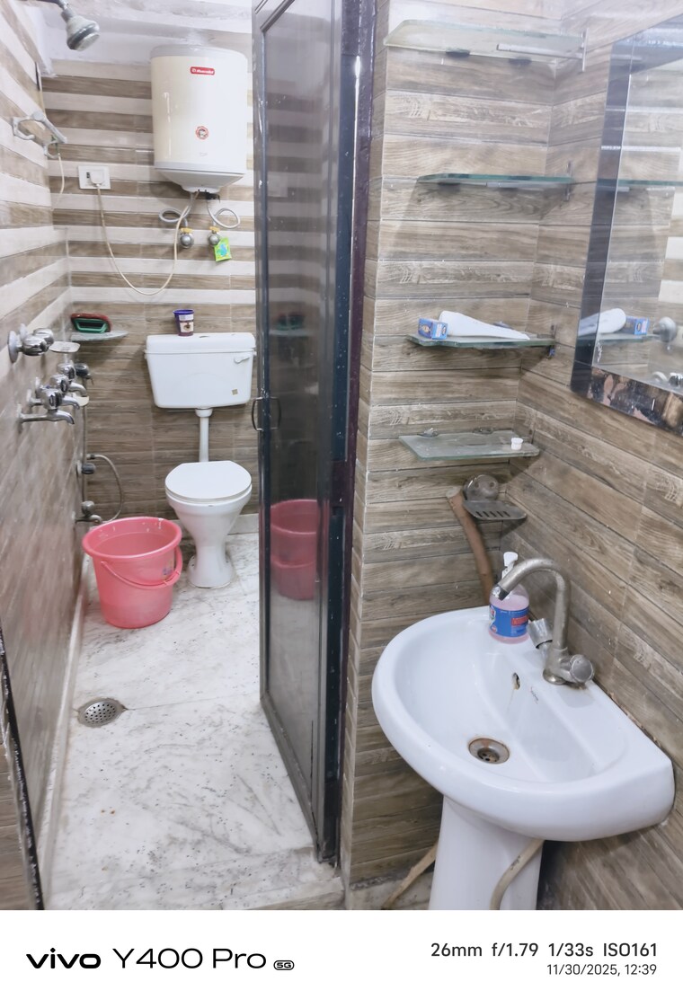 Bathroom, dwarka 1 RK 250 Sq.Ft. Apartment In Dwarka Delhi 9550333