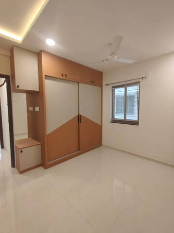 Room in 3 BHK Apartment at Frontline Seven, Kokapet – for Rent