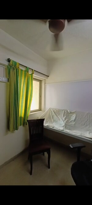 Study Room in 2.5 BHK Apartment at Rosa Gardenia, Ghodbunder Road – for Sale