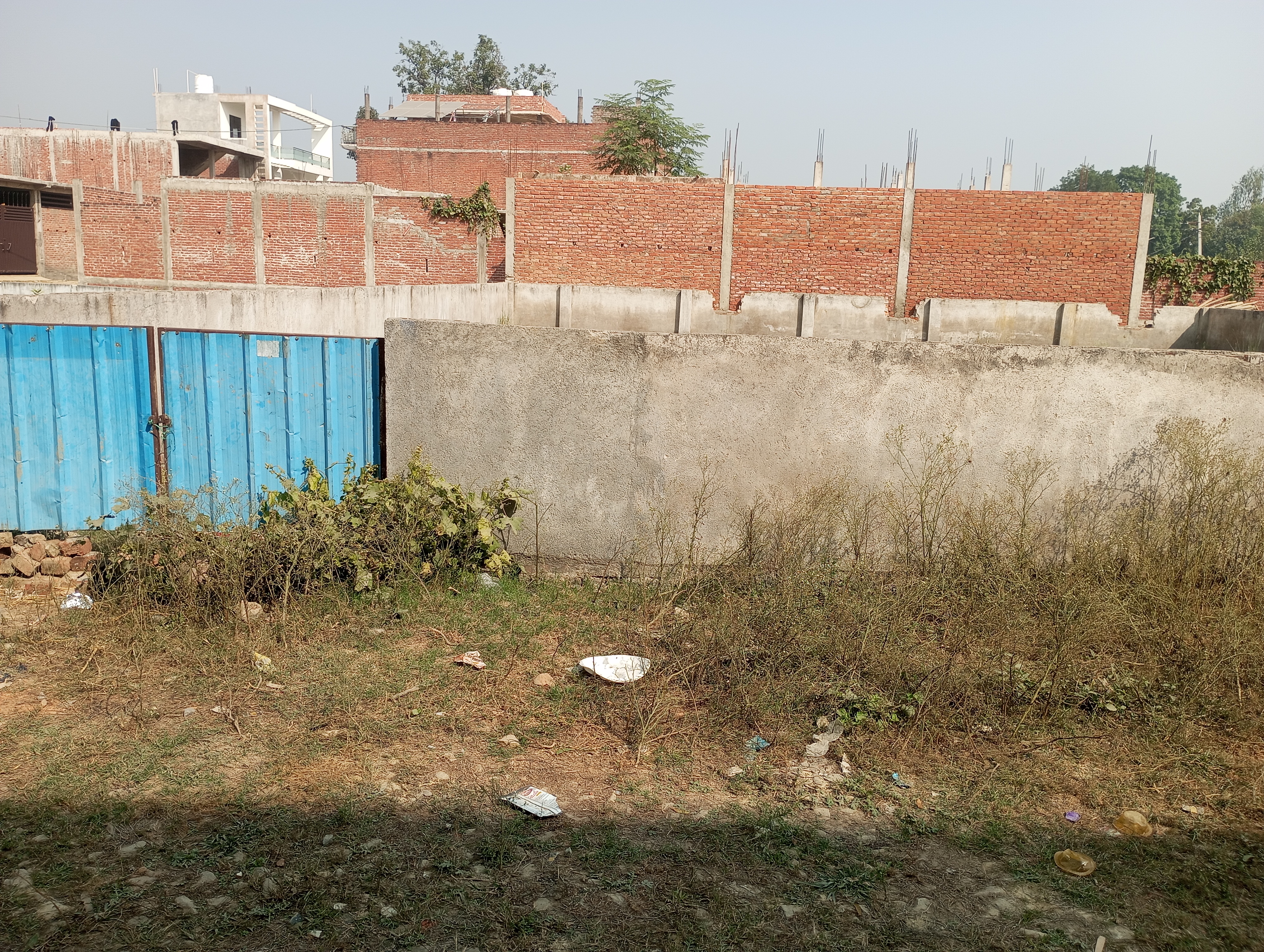 Plot For Sale in Sultanpur Road
