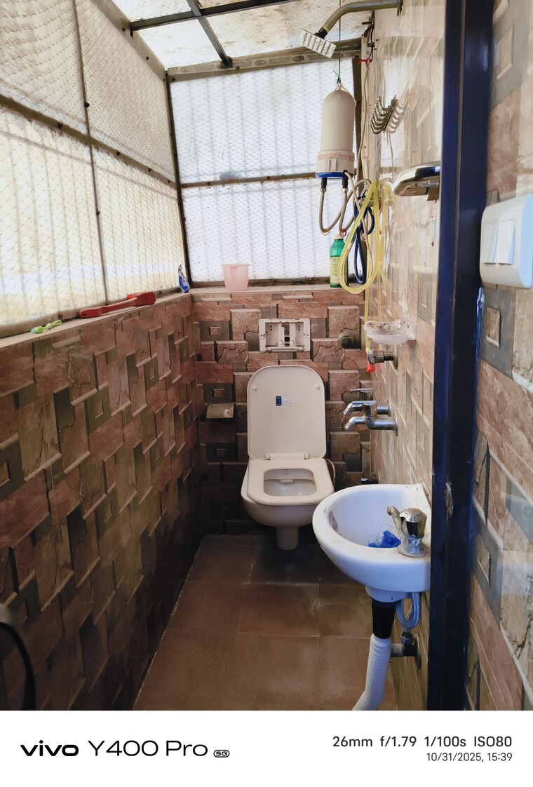 Bathroom, dwarka 1 RK 250 Sq.Ft. Apartment In Dwarka Delhi 9550401