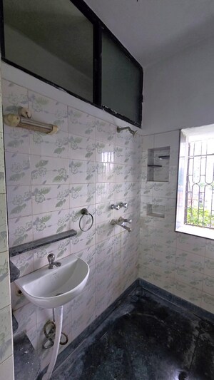 Bathroom in 3 BHK Apartment at Middleton Street – for Sale