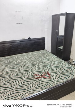 1 RkApartment For Sale in Aashirwad Appartment Sect