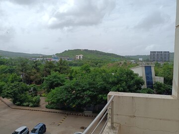 Plot Area in 3 BHK Apartment at Paranjape Gloria Grace, Bavdhan – for Rent