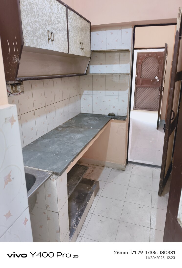 Kitchen, dwarka 1 RK 250 Sq.Ft. Apartment In Dwarka Delhi 9550462