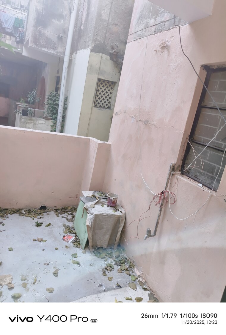 Balcony, dwarka 1 RK 250 Sq.Ft. Apartment In Dwarka Delhi 9550462