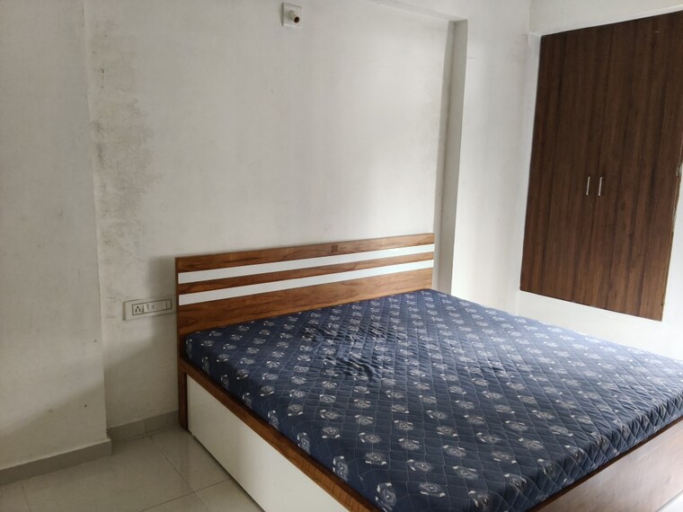 Bedroom, vaishnodevi circle 2 Bedroom 1240 Sq.Ft. Apartment In Vaishnodevi Circle Ahmedabad 9550489