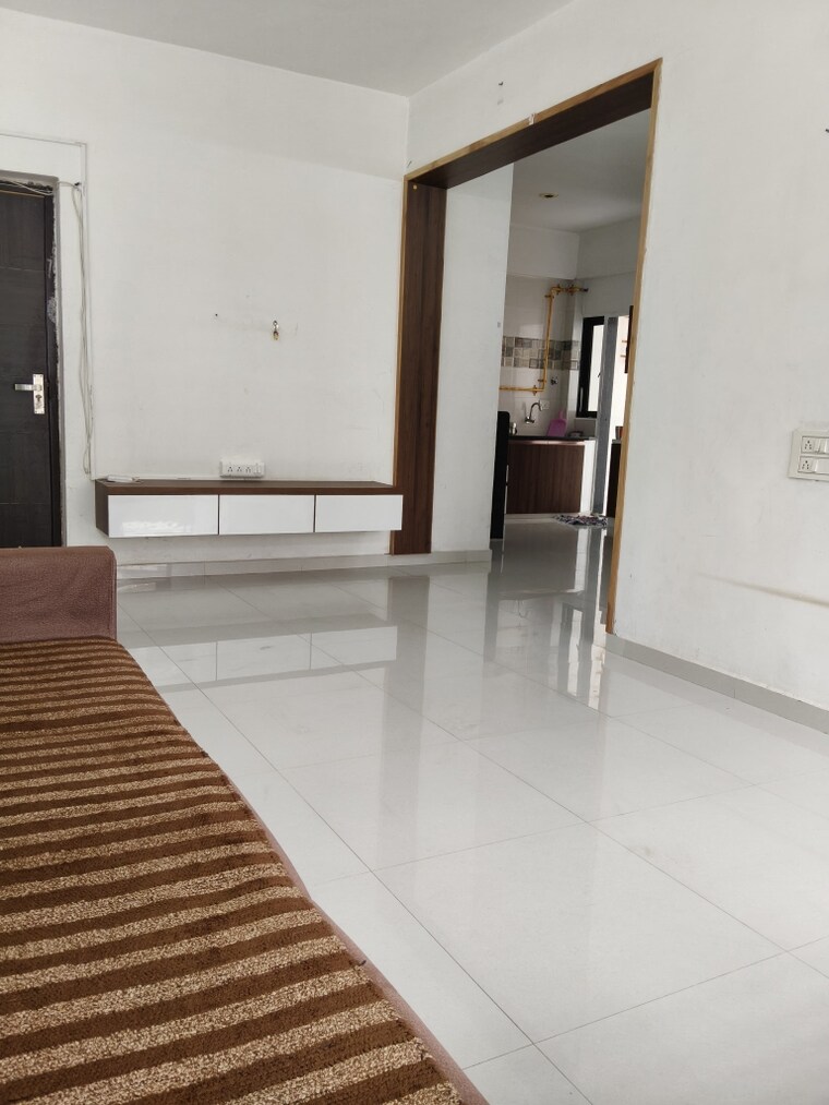 Room, vaishnodevi circle 2 Bedroom 1240 Sq.Ft. Apartment In Vaishnodevi Circle Ahmedabad 9550489