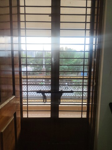 Room in 5 BHK Villa at South Bopal – for Rent