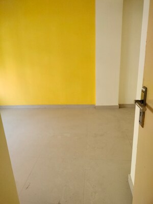 Room in 1 BHK Apartment at Puranik City, Kasarvadavali – for Sale