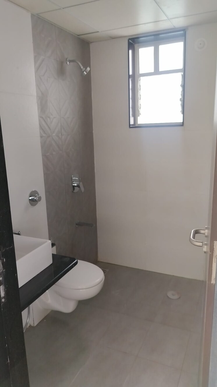 Bathroom, paranjape-gloria-grand 3 Bedroom 1500 Sq.Ft. Apartment In Bavdhan Pune 9550500