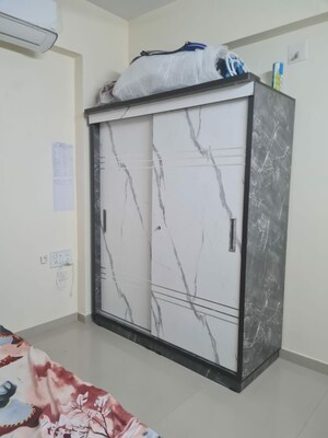 Furnished Amenities in 2 BHK Apartment at Vaishnodevi Circle – for Rent