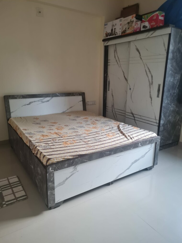 Bedroom, vaishnodevi circle 2 Bedroom 1300 Sq.Ft. Apartment In Vaishnodevi Circle Ahmedabad 9550532