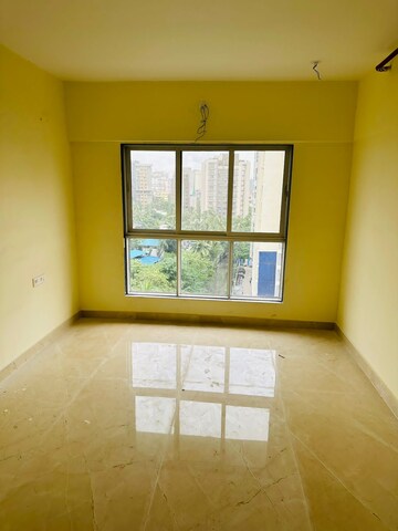 Room in 1.5 BHK Apartment at RRB Satra Harmony, Chembur – for Rent