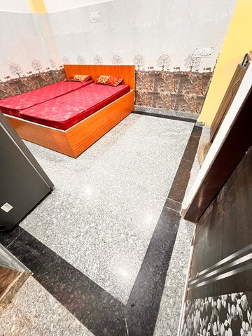 Balcony in 1 RK Builder Floor at Ansal Sushant Lok I, Sector 43 – for Rent